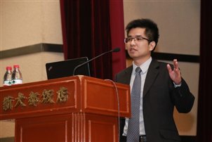 \\稿件服務(wù)器\g\會(huì)議資料\2016年鋼結(jié)構(gòu)設(shè)計(jì)規(guī)范學(xué)術(shù)年會(huì)\會(huì)后資料\照片精選\11月12日\上午\劉耀鵬.JPG