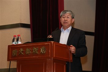 \\稿件服務(wù)器\g\會(huì)議資料\2016年鋼結(jié)構(gòu)設(shè)計(jì)規(guī)范學(xué)術(shù)年會(huì)\會(huì)后資料\照片精選\11月12日\上午\聶建國.JPG